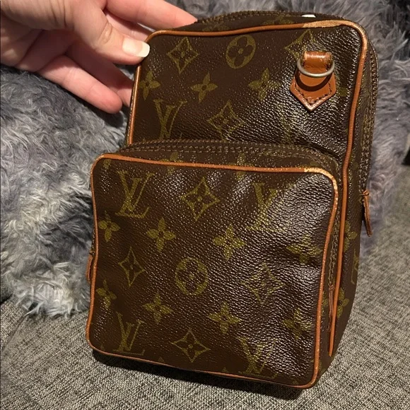 Louis Vuitton Authentic Rare Eclair LV mini crossbody - Picture 1 of 11